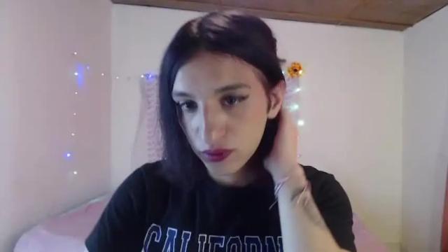 Image 11 of alix_hot_ Stream on Chaturbate on 15 months ago