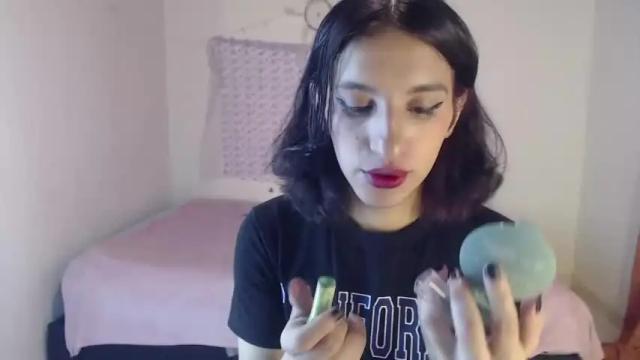 Image 3 of alix_hot_ Stream on Chaturbate on 15 months ago