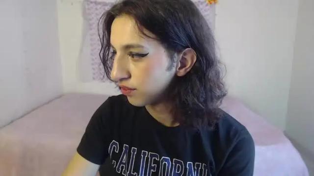 Image 11 of alix_hot_ Stream on Chaturbate on 14 months ago