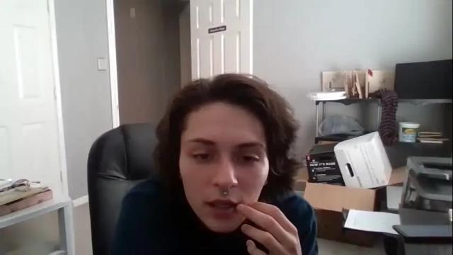 Image 4 of alixmae769936 Stream on Chaturbate on 20 months ago