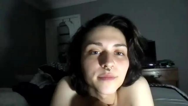 Image 8 of alixmae769936 Stream on Chaturbate on 19 months ago