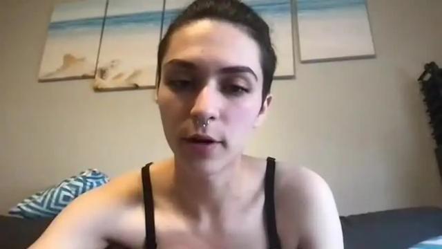 Image 3 of alixmae769936 Stream on Chaturbate on 16 months ago