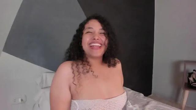 Thumbnail 3, alixon_fiore5's Stream at Chaturbate, 18 months ago