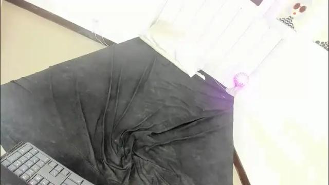 Image 2 of aliyah_bucks Stream on Chaturbate on 5 days ago