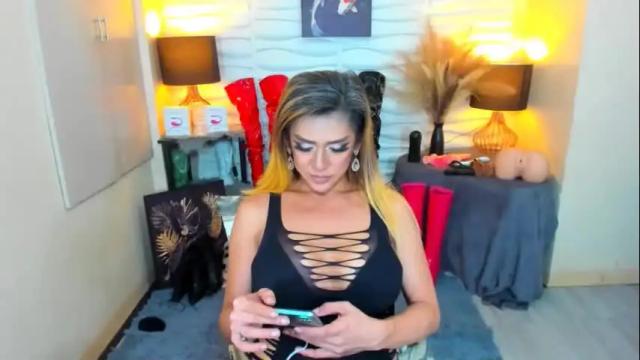 Image 7 of aliyahdeluxx Stream on Chaturbate on 1 month ago