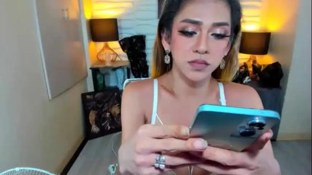 Image 7 of aliyahdeluxx Stream on Chaturbate on 23 days ago