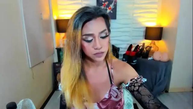 Image 2 of aliyahdeluxx Stream on Chaturbate on 3 days ago