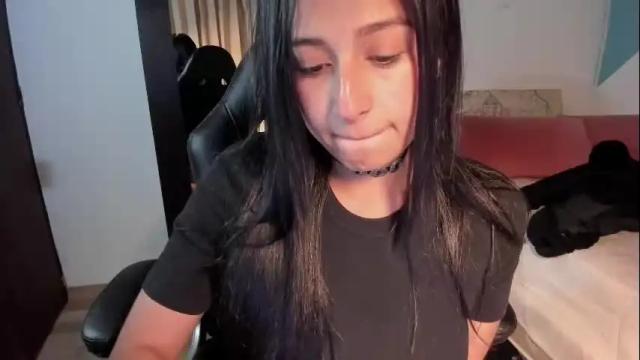 Image 11 of alizee__ Stream on Chaturbate on 19 days ago