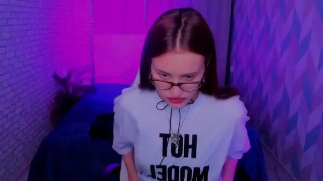 Image 4 of all_isa Stream on Chaturbate on 14 months ago