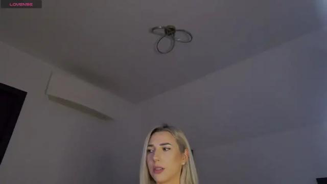 Image 12 of allayah Stream on Chaturbate on 11 days ago