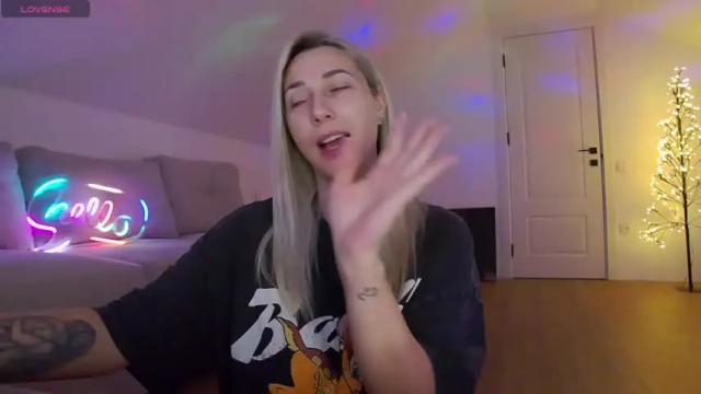 Image 7 of allayah Stream on Chaturbate on 8 days ago