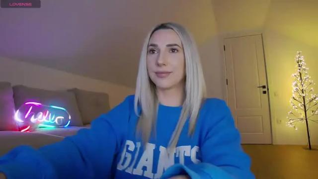 Image 10 of allayah Stream on Chaturbate on 4 days ago