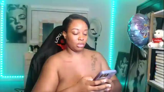 Image 3 of alleyezonbrielle Stream on Chaturbate on 18 months ago