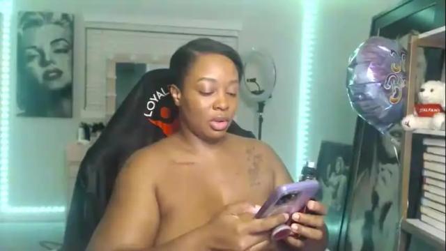 Image 7 of alleyezonbrielle Stream on Chaturbate on 18 months ago