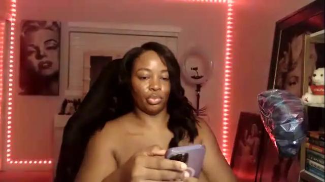 Image 11 of alleyezonbrielle Stream on Chaturbate on 15 months ago