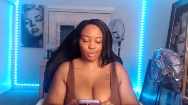 Thumbnail 2, alleyezonbrielle's Stream at Chaturbate, 14 months ago