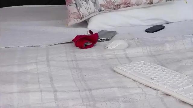 Image 4 of alliana_joy Stream on Chaturbate on 2 months ago