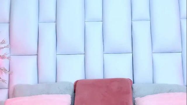 Image 2 of alliciakim Stream on Chaturbate on 1 month ago