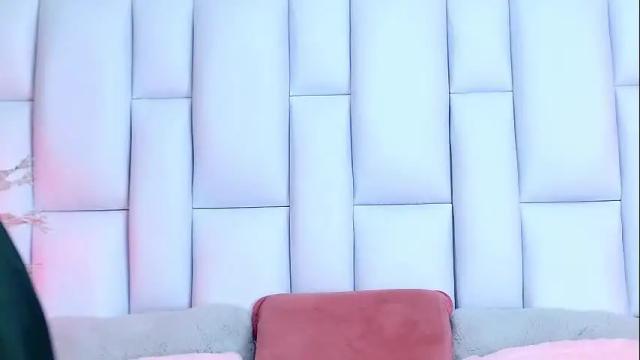 Image 6 of alliciakim Stream on Chaturbate on 1 month ago