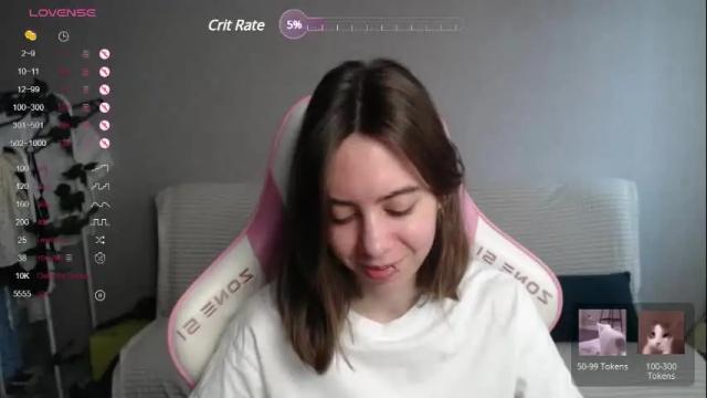 Image 11 of allie_hazie Stream on Chaturbate on 2 months ago