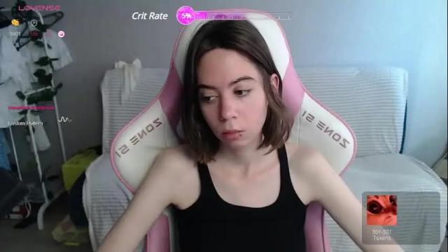 Image 2 of allie_hazie Stream on Chaturbate on 1 month ago
