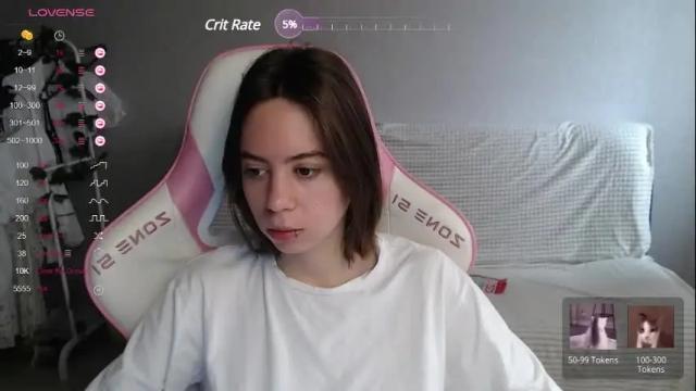 Image 10 of allie_hazie Stream on Chaturbate on 1 month ago