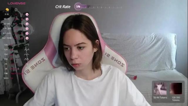Image 12 of allie_hazie Stream on Chaturbate on 1 month ago