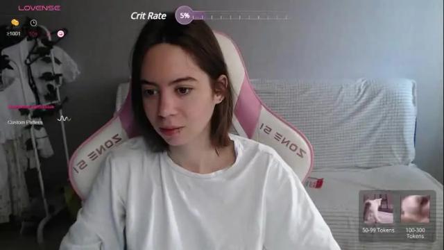 Image 6 of allie_hazie Stream on Chaturbate on 1 month ago