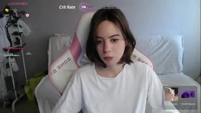 Image 2 of allie_hazie Stream on Chaturbate on 1 month ago