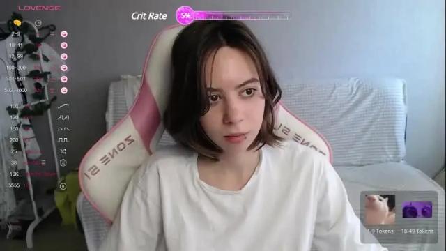 Image 7 of allie_hazie Stream on Chaturbate on 1 month ago