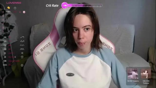 Image 2 of allie_hazie Stream on Chaturbate on 1 month ago