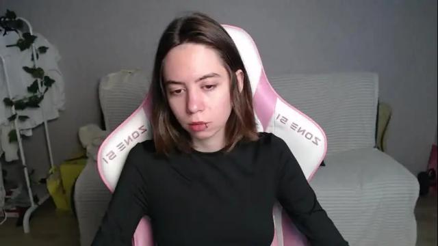 Image 2 of allie_hazie Stream on Chaturbate on 20 days ago