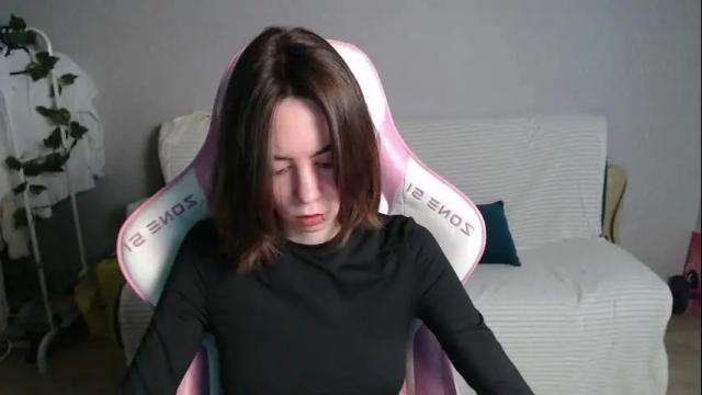 Image 3 of allie_hazie Stream on Chaturbate on 20 days ago