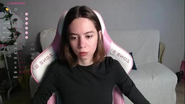 Image 7 of allie_hazie Stream on Chaturbate on 20 days ago