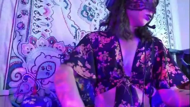 Image 11 of alliebells1 Stream on Chaturbate on 3 months ago