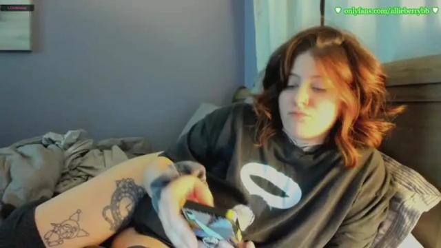 Image 6 of allieberrybb Stream on Chaturbate on 15 months ago