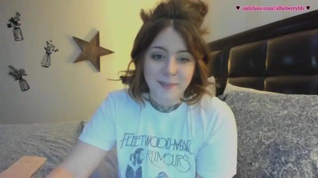 Image 4 of allieberrybb Stream on Chaturbate on 13 months ago