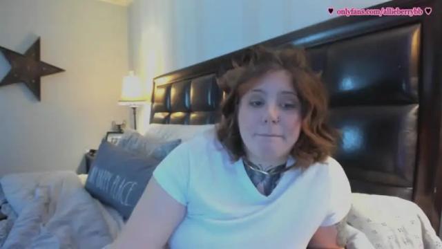 Image 10 of allieberrybb Stream on Chaturbate on 13 months ago