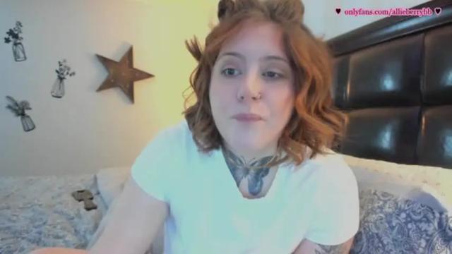 Image 2 of allieberrybb Stream on Chaturbate on 13 months ago