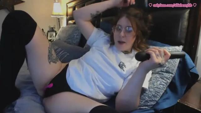 Image 3 of allieberrybb Stream on Chaturbate on 13 months ago