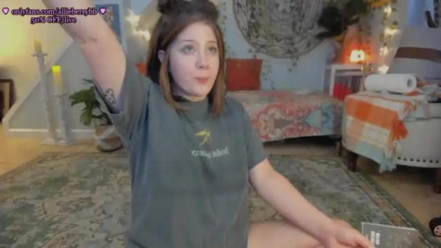 Image 4 of allieberrybb Stream on Chaturbate on 11 months ago