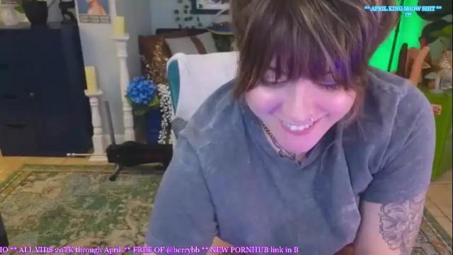 Image 3 of allieberrybb Stream on Chaturbate on 3 months ago