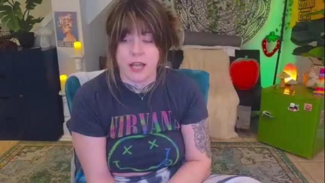 Image 3 of allieberrybb Stream on Chaturbate on 3 months ago