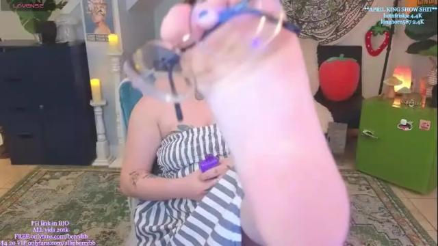 Image 10 of allieberrybb Stream on Chaturbate on 3 months ago