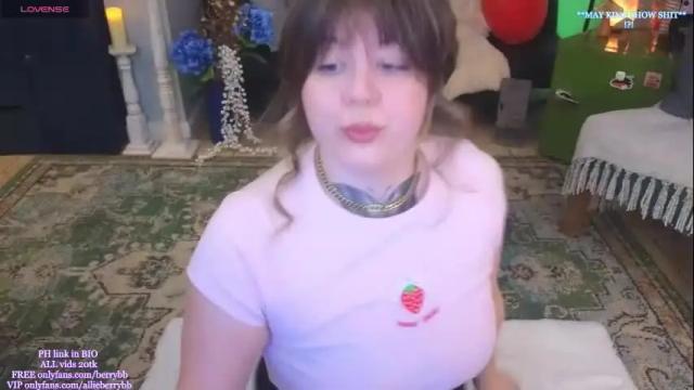 Image 6 of allieberrybb Stream on Chaturbate on 2 months ago