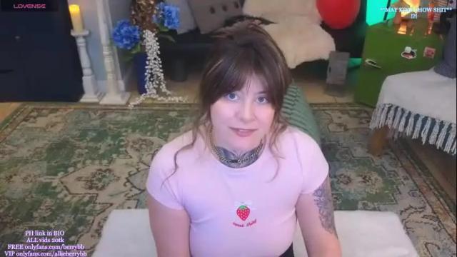Image 8 of allieberrybb Stream on Chaturbate on 2 months ago