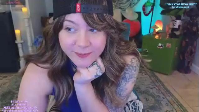 Image 10 of allieberrybb Stream on Chaturbate on 2 months ago