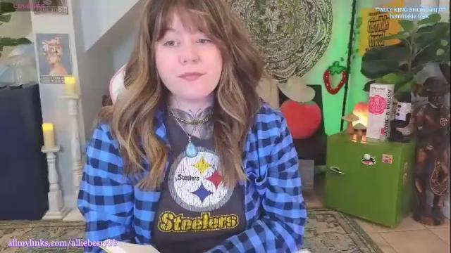 Thumbnail 3, allieberrybb's Stream at Chaturbate, 1 month ago