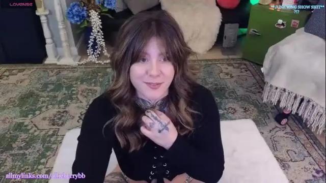 Image 4 of allieberrybb Stream on Chaturbate on 1 month ago