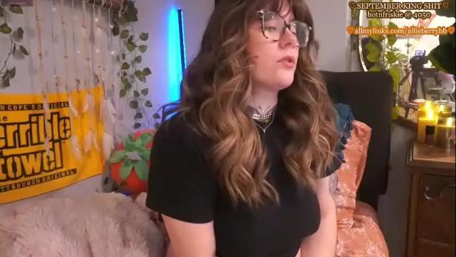 Image 2 of allieberrybb Stream on Chaturbate on 1 month ago